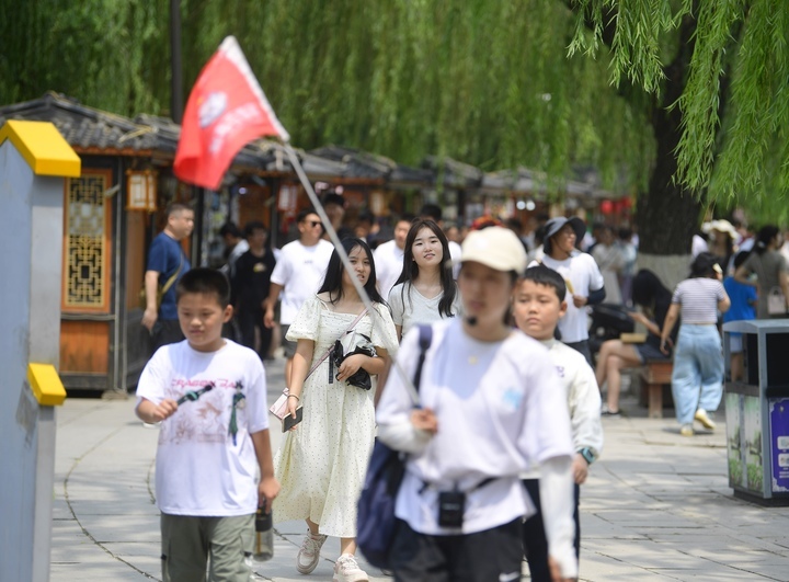 “泉”在济南过暑假｜“学生娃”来了！泉城迎来暑期游热潮