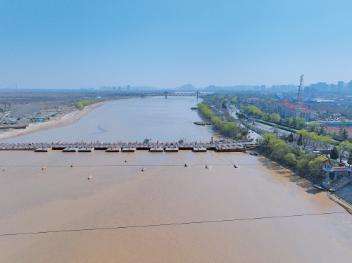 昨日14时,黄河封冻河段全线开河