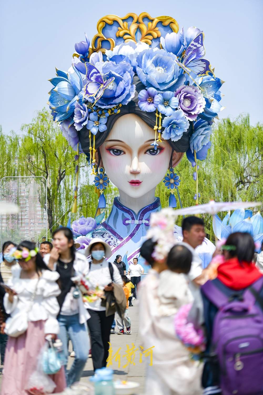 一年四季 泉在济南|“夏雨荷”花灯超长展期,亮灯近4个月热度不断