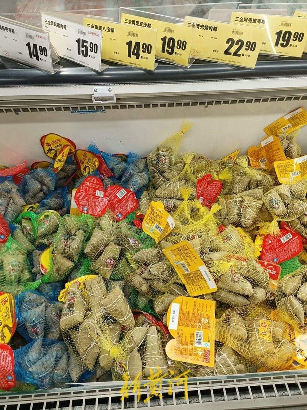 “水晶粽”“榴莲粽”……济南商超“端午经济”升温,“健康”食养粽受追捧