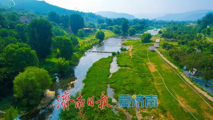 玉符河畔碧水绿树相映,绘就泉城清凉画卷