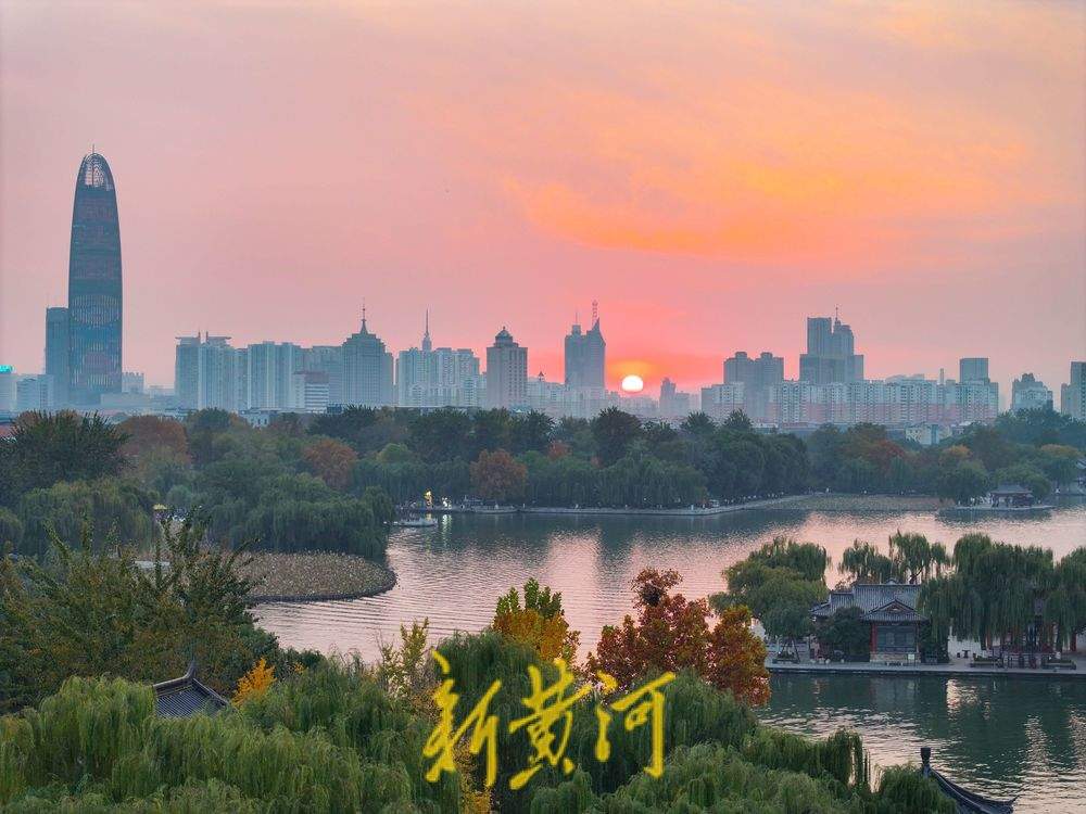 日落月升！在大明湖邂逅年度最大“超级月亮”