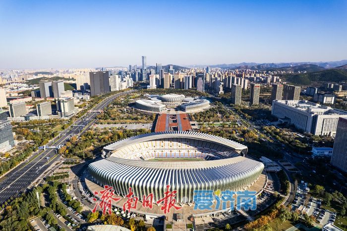 冬日“泉城蓝”如洗，济南城市天际线邂逅晴空之美