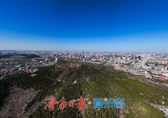 一年四季 泉在济南丨冬登千佛山 一眼瞰“千年”