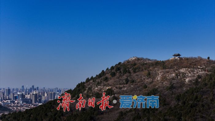 一年四季 泉在济南丨冬登千佛山 一眼瞰“千年”