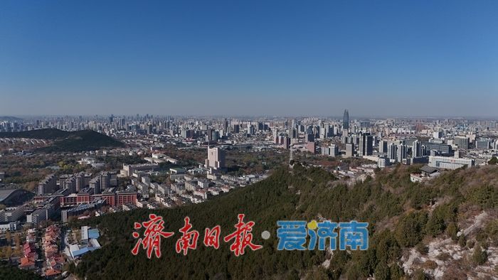 一年四季 泉在济南丨冬登千佛山 一眼瞰“千年”