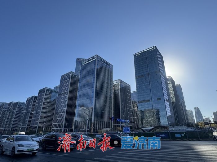 一年四季 泉在济南丨碧空映城郭 济南初冬画卷徐徐展开