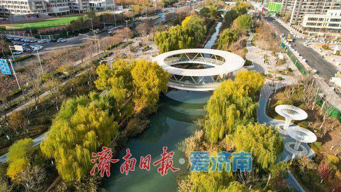 晴暖冬日好去处 腊山河公园彩林如画引客来