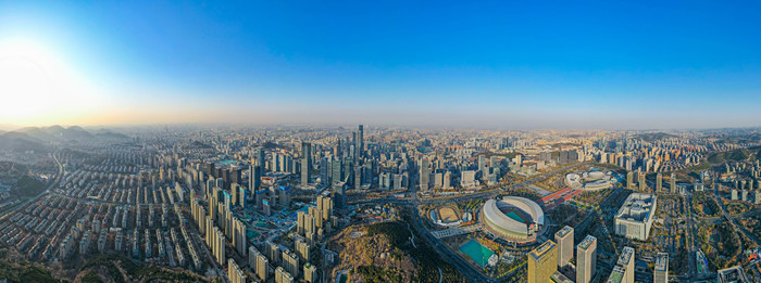 一年四季 泉在济南丨泉城晴暖迎降温 天际线尽显生机