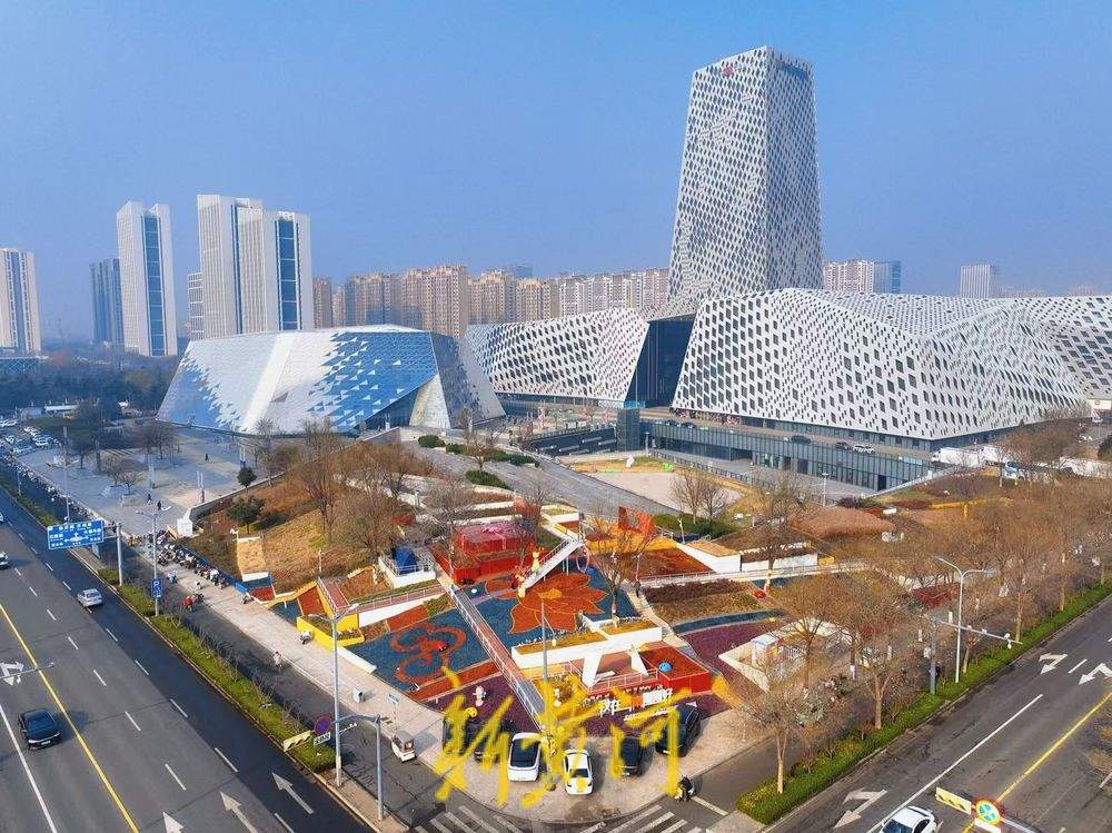 济南“七色花田”隆冬时节缤纷绽放