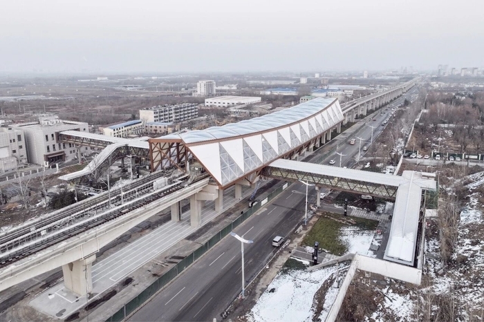 露出“真容”！济南地铁4、8号线及6号线东段站点陆续拆除围挡