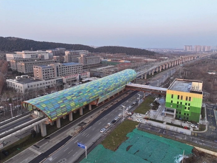 露出“真容”！济南地铁4、8号线及6号线东段站点陆续拆除围挡