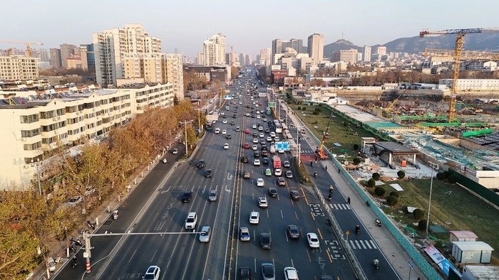 露出“真容”！济南地铁4、8号线及6号线东段站点陆续拆除围挡