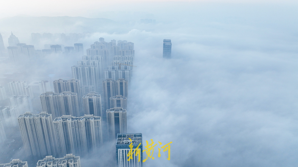 泉城晨雾如仙境 平流雾景观扮靓西部城区