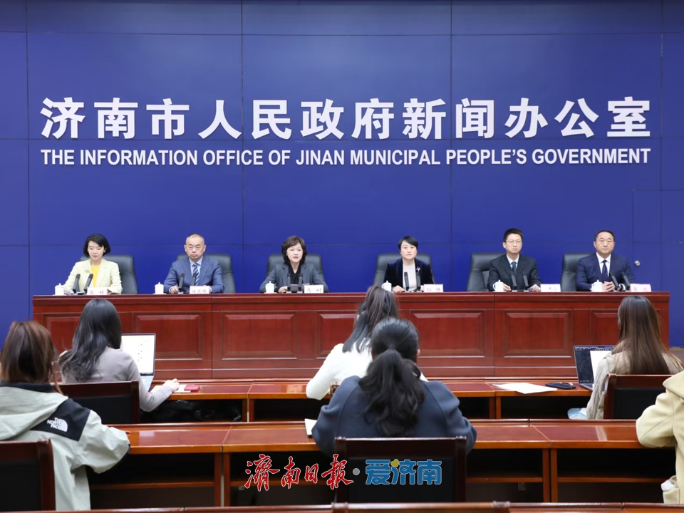 预计2025年全市接待游客超1.3亿人次 持证留宿人数连年稳居全省第一