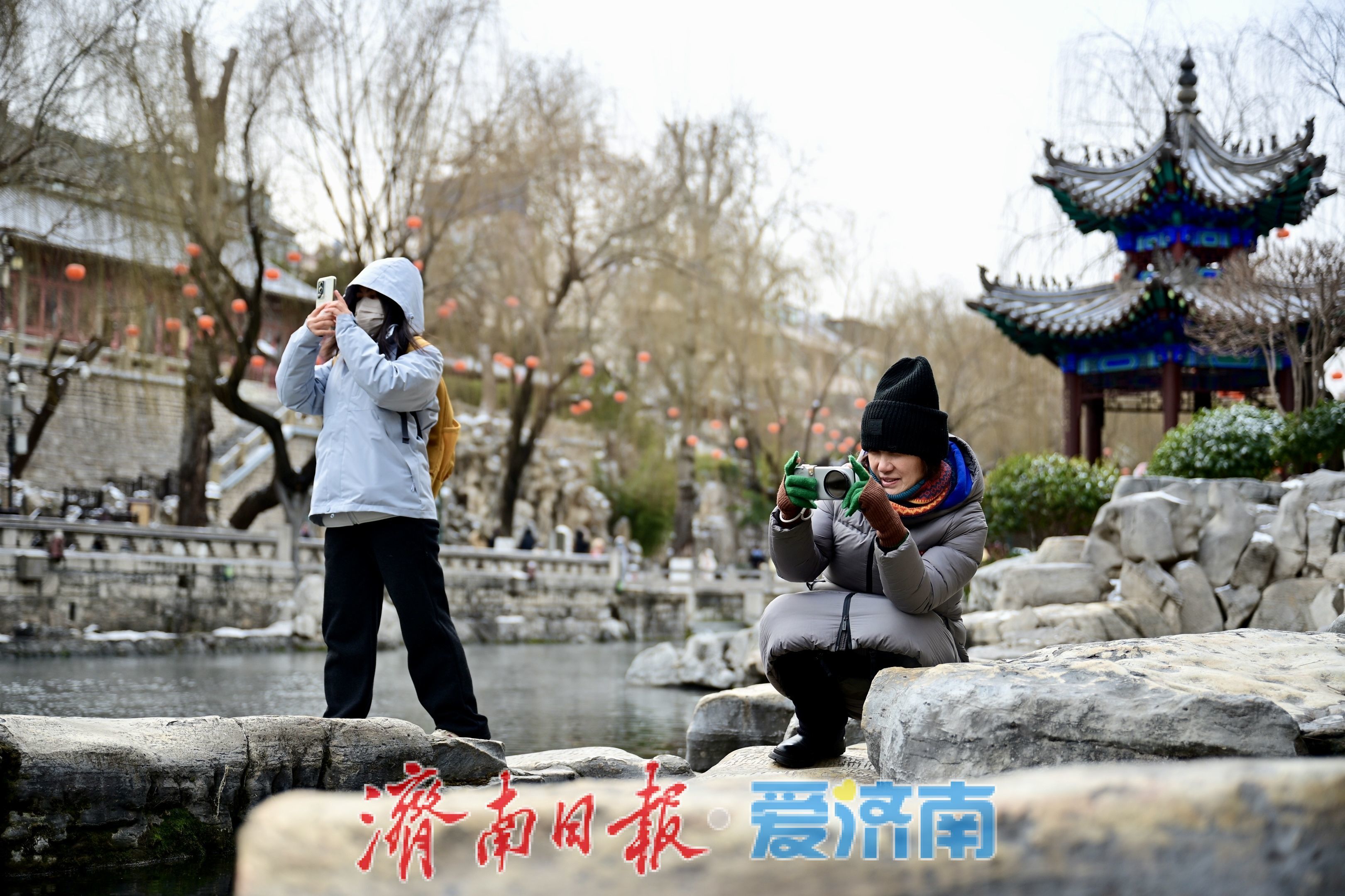 一年四季 泉在济南丨泉暖冬寒 济南白石泉薄雾袅袅萦回醉游人