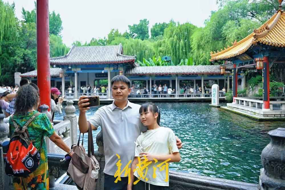 趵突泉迎来最佳赏泉时刻