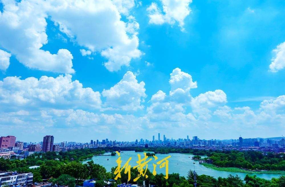 持续高温天气 济南“高颜值”蓝天白云上线