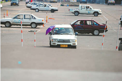 济南市驾培行业公布最低学车价格 驾校实行一费到底