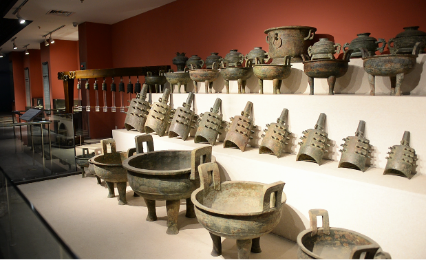 仙人台遗址邿国贵族墓地的青铜礼乐器