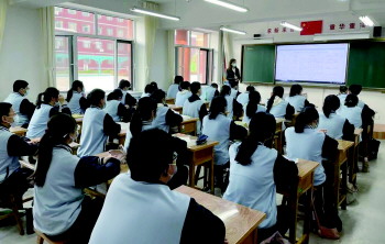 山东潍坊：学生返校首日,各学科查漏补缺