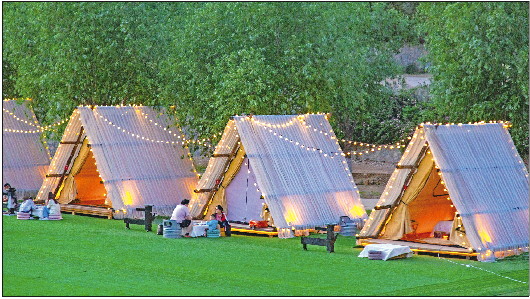 一顶顶帐篷撑起“诗和远方” 露营热带来哪些影响