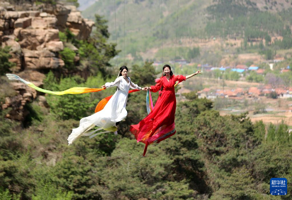 山东沂蒙小山村旅游持续升温