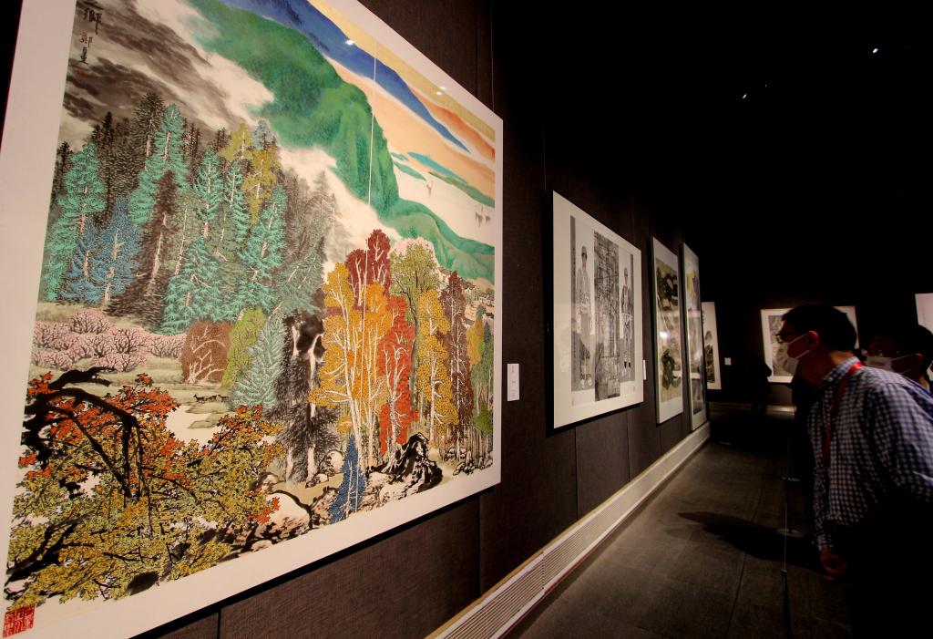 第八届全国画院美术作品展览在济南开幕