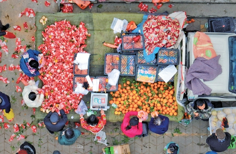 济南：色彩斑斓的城中大集